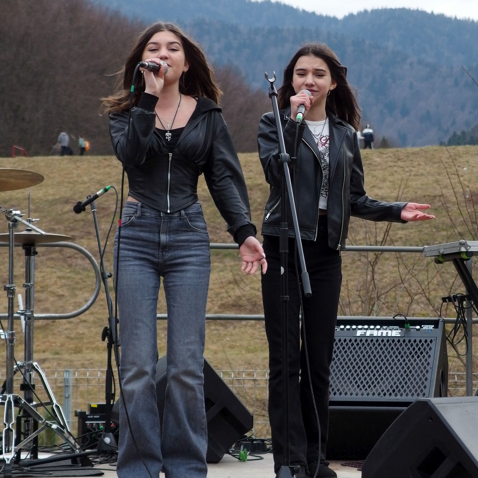 Maria & Ana